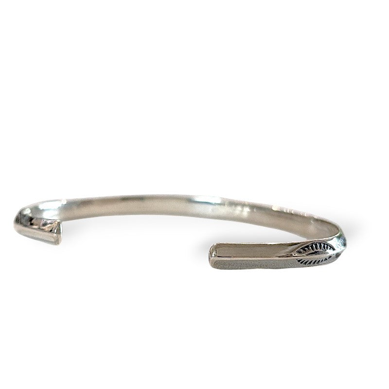 シルバー925 トライアングル シルバーバングル スタンプワーク B-1010 手首17.5cm