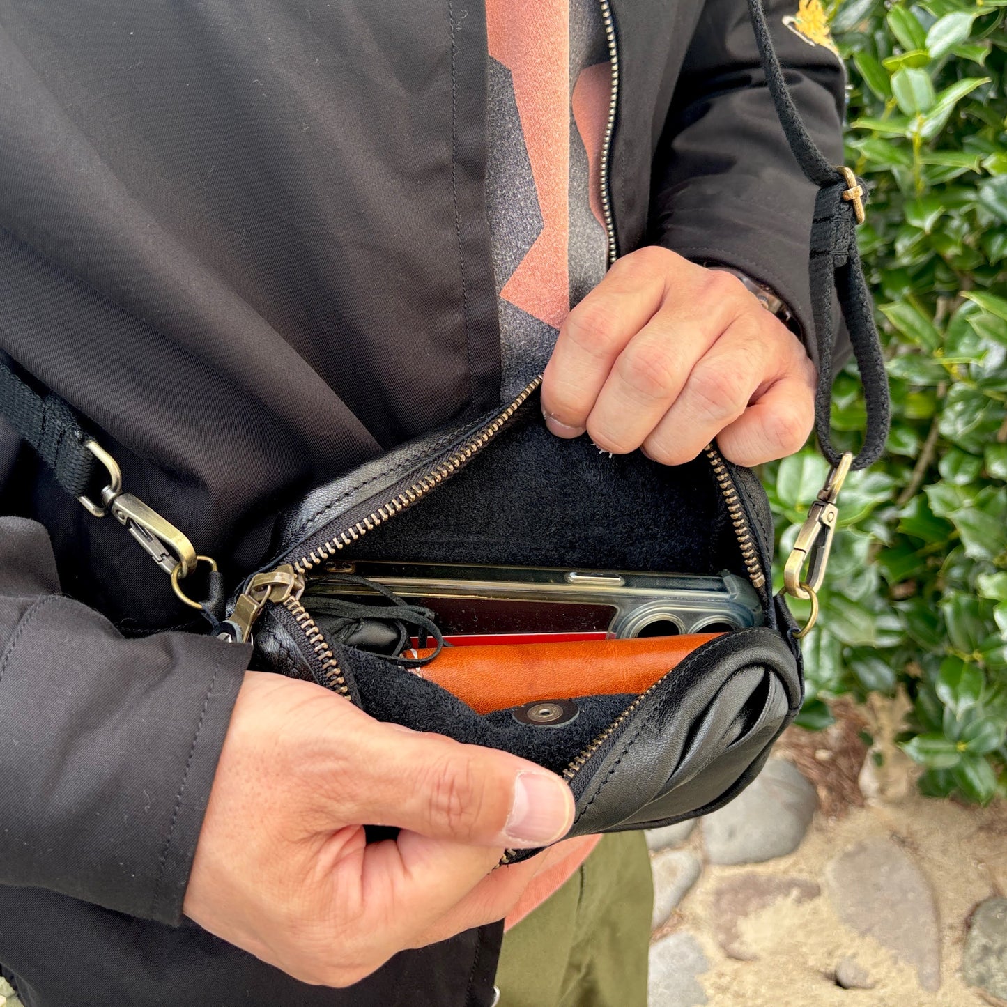 サムライクラフト スマホショルダー 横型 ミニショルダーバッグ