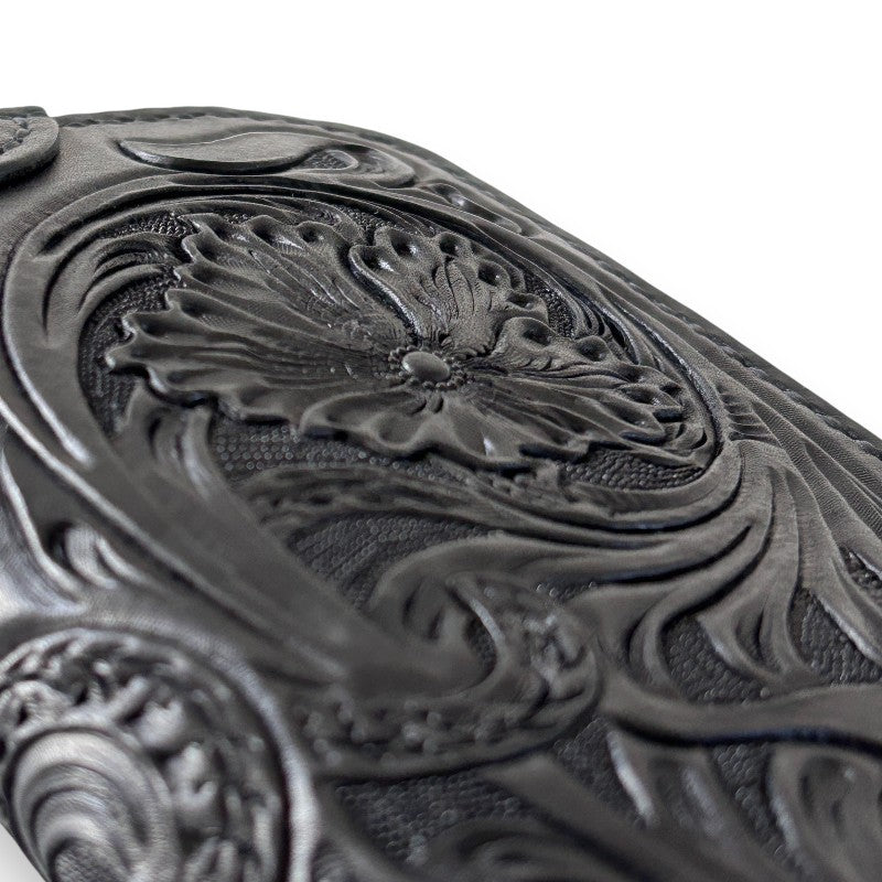 サムライクラフト シェリダンスタイルカービング ラウンドファスナーロングウォレット タイプ2 黒染 2点セット-Crafted for One-