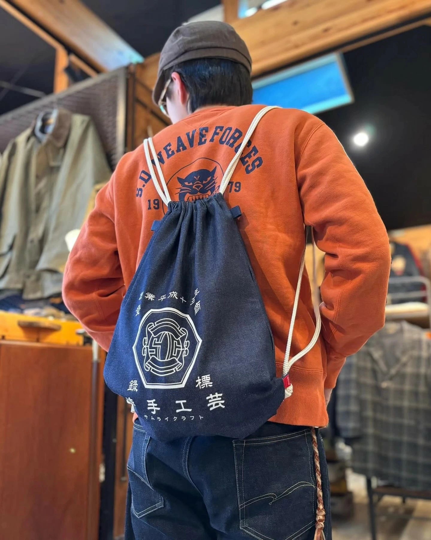 【初売限定20%オフ】 2WAY 10oz デニム ナップサック 侍手工芸 赤ピス 商標登録デザイン